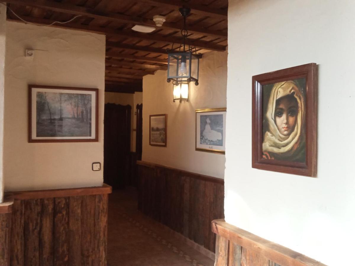 Hotel Villa De Berzocana Eksteriør bilde