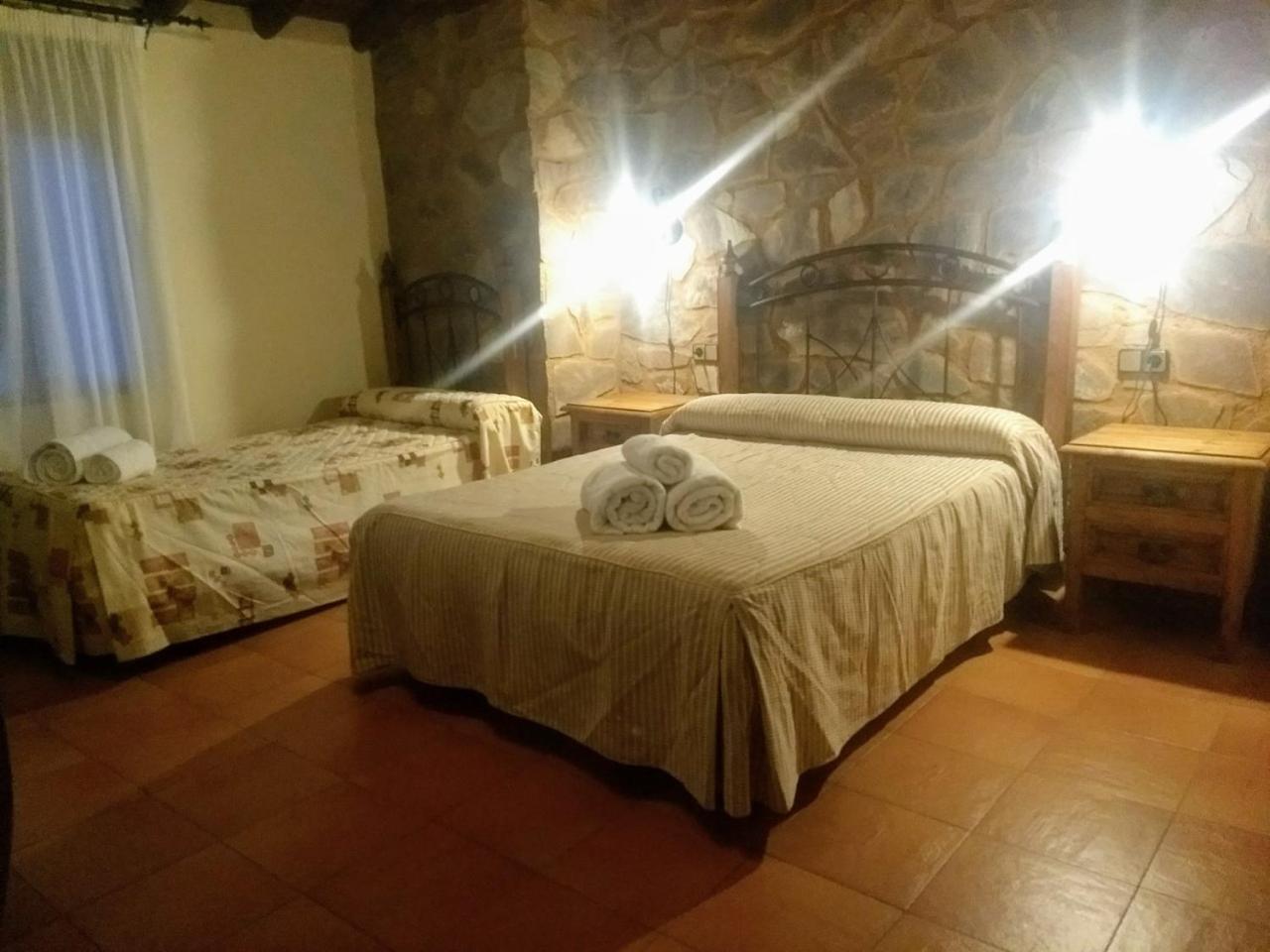 Hotel Villa De Berzocana Eksteriør bilde